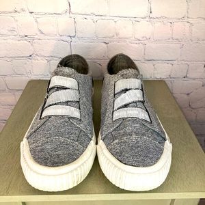 Blowfish Malibu Women’s Gray Sport Shoe Size 8.5